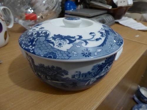 Spode blue italian lidded - blue,