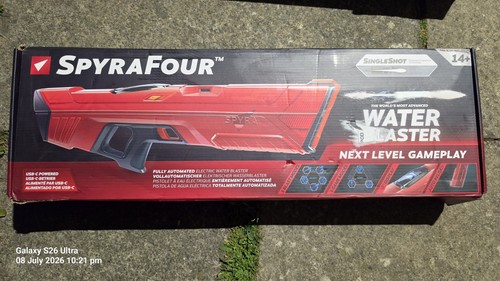 Water gun spyrafour - spyrafour, premium