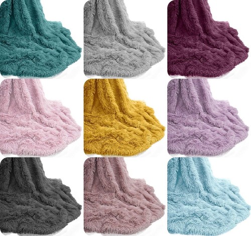 Fluffy fleece cuddle throw - fluffy,