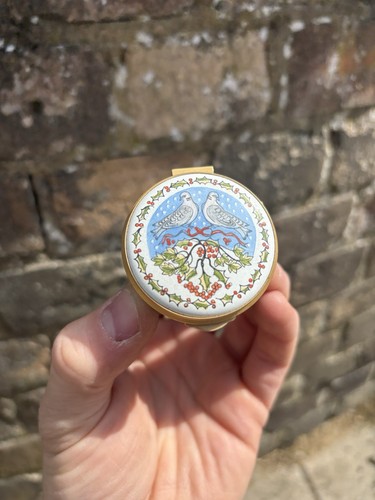 Staffordshire enamels
