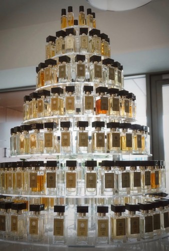 Perfumes aftershaves pure - &,