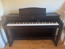 Roland KR-570 Digital Piano