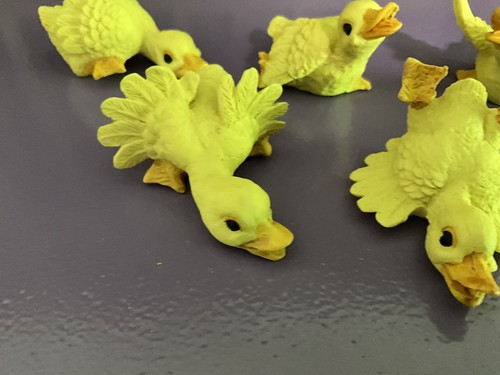 Vintage yellow duckling - yellow,