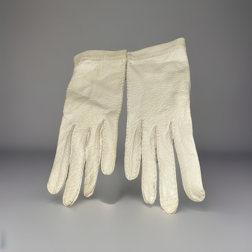 Vtg 1950s ivory kid - ivory,