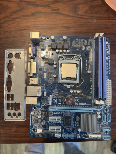 3240 cpu gigabyte - i3,