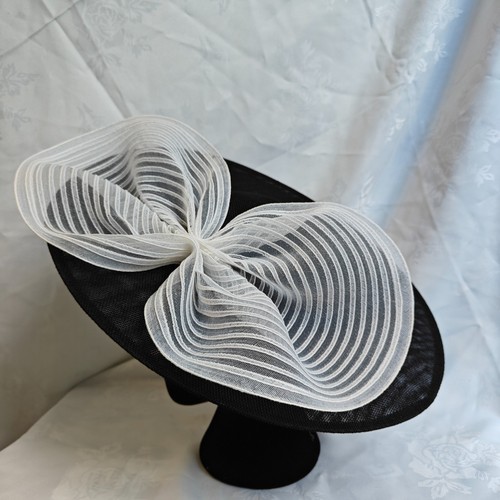 Black white bow - white, wide