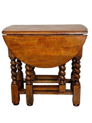 Small vintage drop leaf table - small,