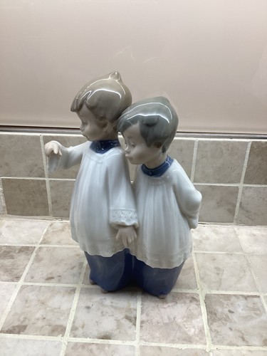 Nao lladro choir boys - lladro,