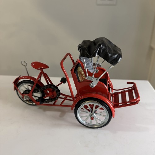 Miniature diecast metal - miniature,