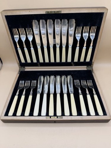 Vintage harrison fisher co - &,