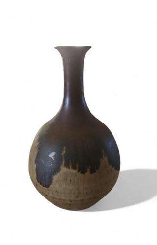 Vintage vase that appears - vintage,