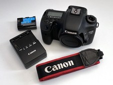 Canon EOS 7D 18.0 MP Digital SLR Camera Body And BG-E7 Grip. GREAT CONDITION