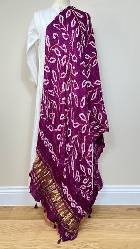 Purple handcrafted bandhani - handcrafted,