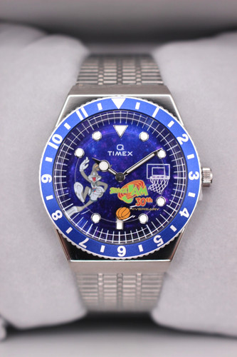 Timex tw2y79100 space jam - timex, q