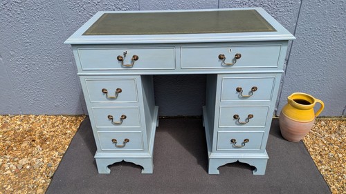 Painted kneehole pedestal - painted,