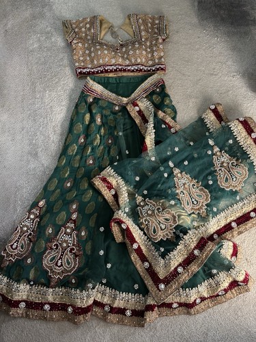Gorgeous dark green gold - gorgeous,