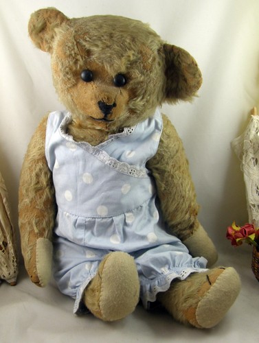 Loved old antique - old, teddy