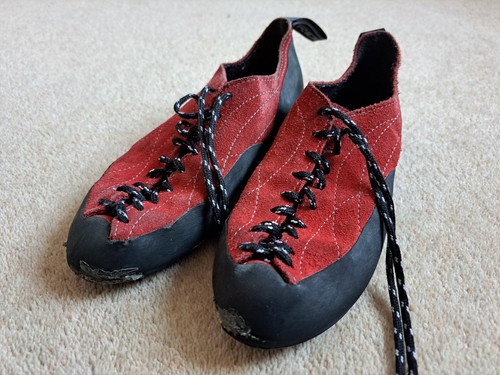 Triop climbing shoes - , uk