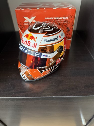 Max verstappen half scale - max, 2024