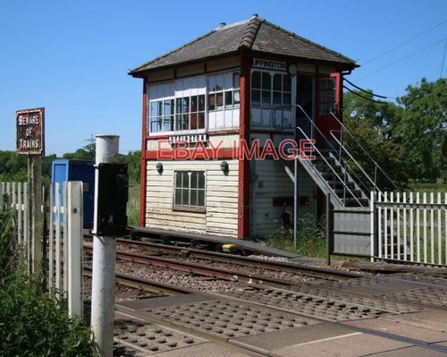 Photo uffington signal box - photo,