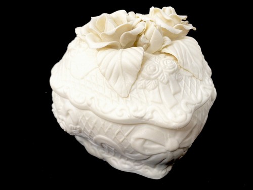 Porcelain bisque rose - bisque,