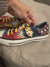 Converse Wonder Woman Low Tops Size 6 