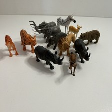 Selection of 12 Assorted Kids