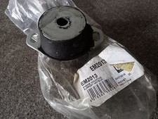 Gearbox mount mounting for