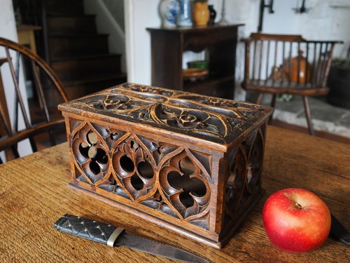 Fantastic gothic oak - fantastic,