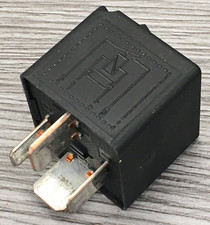 Land Range Rover Freelander Discovery II AMR 5293 RELAY Siemens V23136-J4-X28