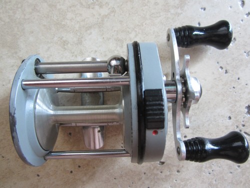 Pflueger supreme baitcasting - pflueger,