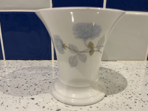 Wedgwood ice rose vase - wedgwood,