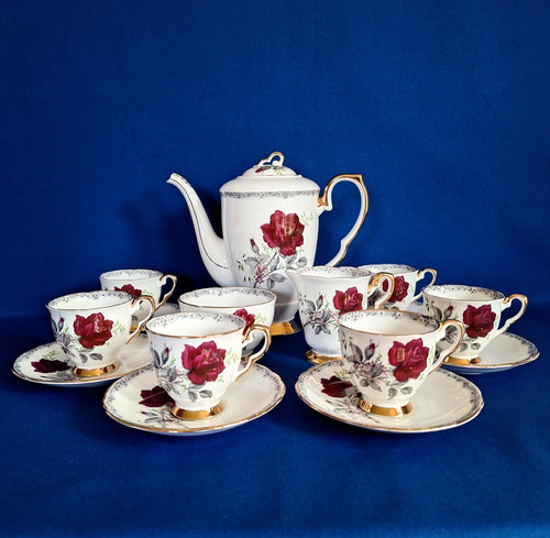 Royal stafford roses bone - royal,