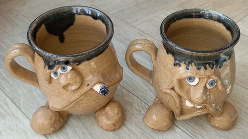 Stoneware pottery ugly - 2, mugs