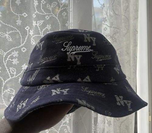 Supreme blue logo print - supreme,