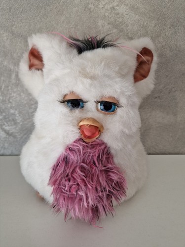 Furby 2005 white and purple - furby,