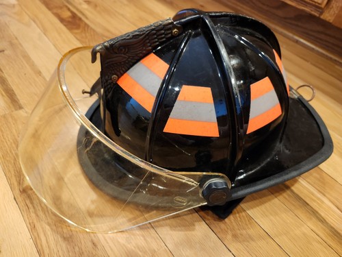 Black fire fighter helmet - black,