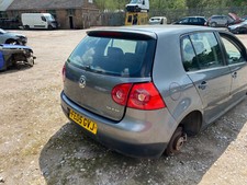 VW GOLF MK5  2005 REAR BUMPER  IN GREY  LA7T  BREAKING SPARES