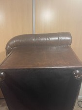 chesterfield sofa leather
