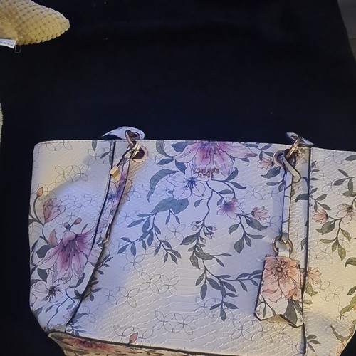 Guess 1981 floral - white, faux