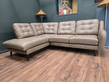 Designer Label Retro Modern