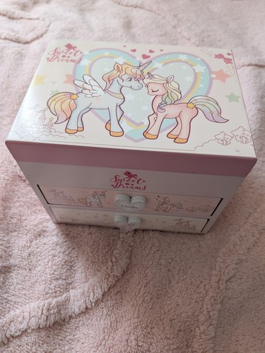 Sweet dreams unicorn musical - unicorn,