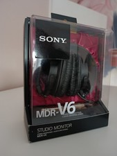 **NEW SEALED! Sony MDR-V6 Studio Monitor Headphones Pro Audio Closed Back