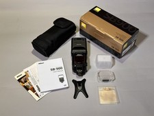 Nikon SB-900 Speedlight Flash Unit With Box And Accessories Near Mint Condition