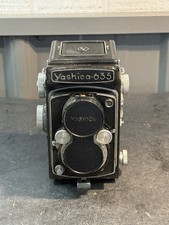 Yashica-635 TLR Camera w/