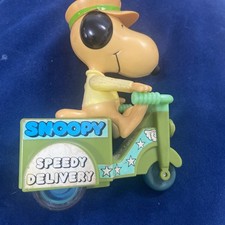 Vintage Snoopy Push And Go Toy.