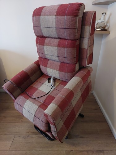Riser recliner chair - ,