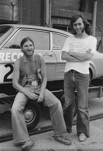 English pop rock duo - english,