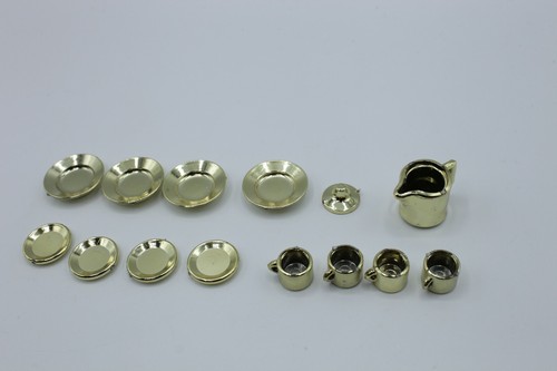 Vintage sindy doll gold plates - sindy,