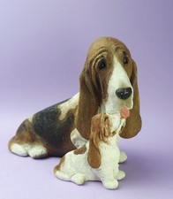 Sandicast 1993 Basset Hound Mama And Pup Signed Sandra Brue 9” x 6.5”